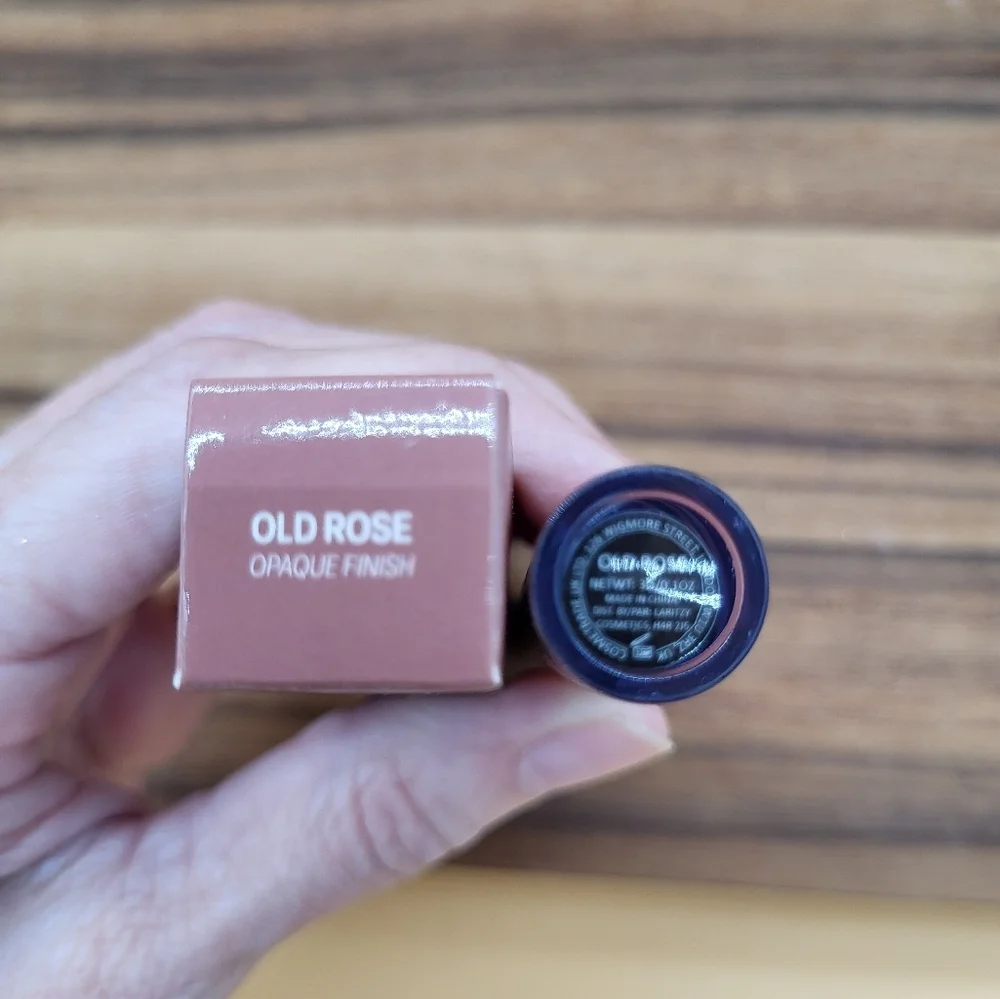 CLEARANCE! Laritzy Opaque Finish Lip Gloss: Old Rose (Blush Nude) NIB